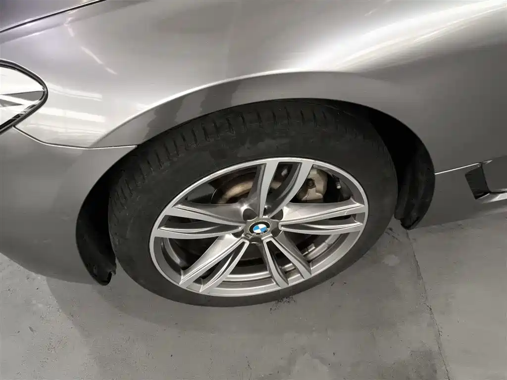 BMW 6 Series GT 2019 — фото 25