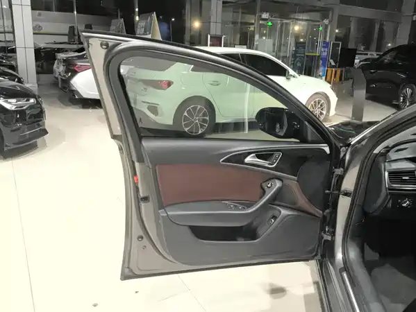 Audi A6L 2016