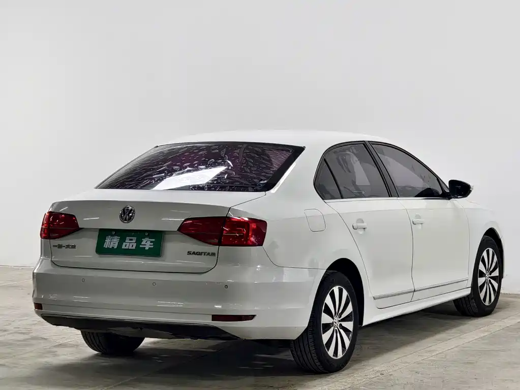 Volkswagen Sagitar 2017
