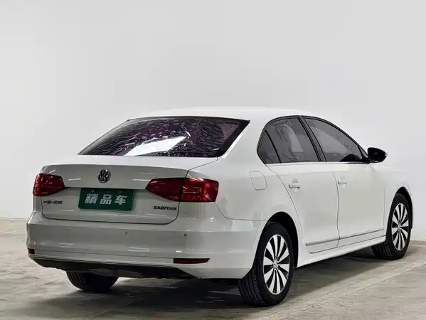 Volkswagen Sagitar 2017