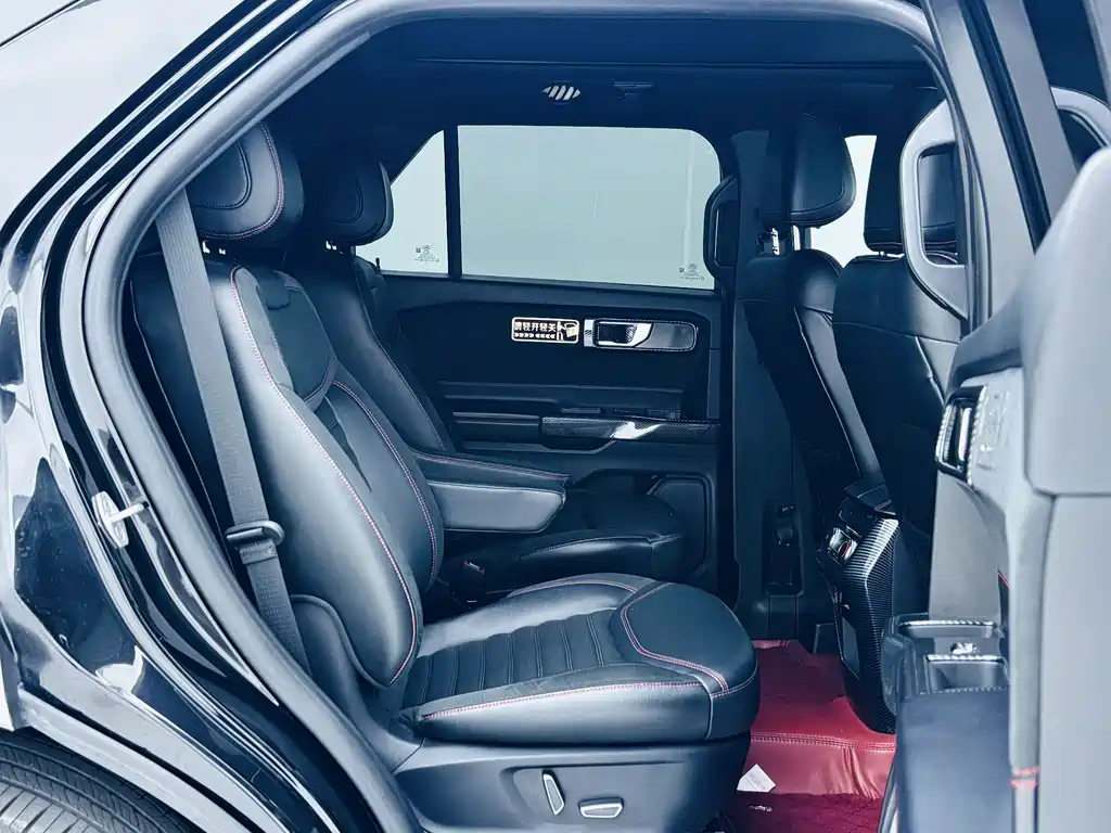 Ford Explorer 2022 — фото 17