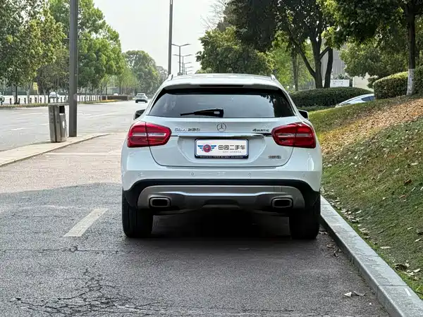 Mercedes-Benz GLA 2017