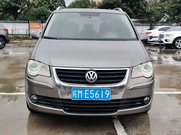 Volkswagen Touran 2010