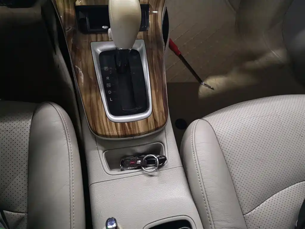 Nissan Sylphy 2015 — фото 14