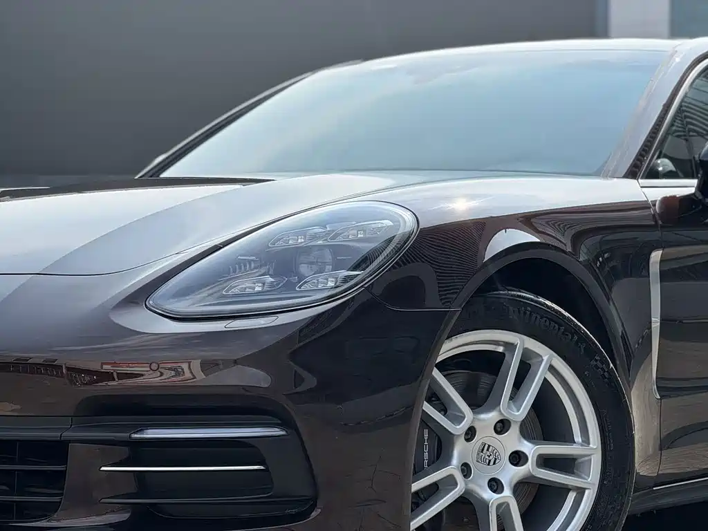 Porsche Panamera 2018 — фото 2