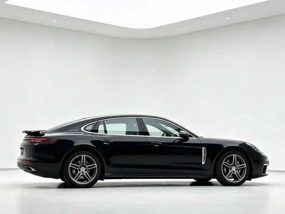Porsche Panamera 2020 — фото 4