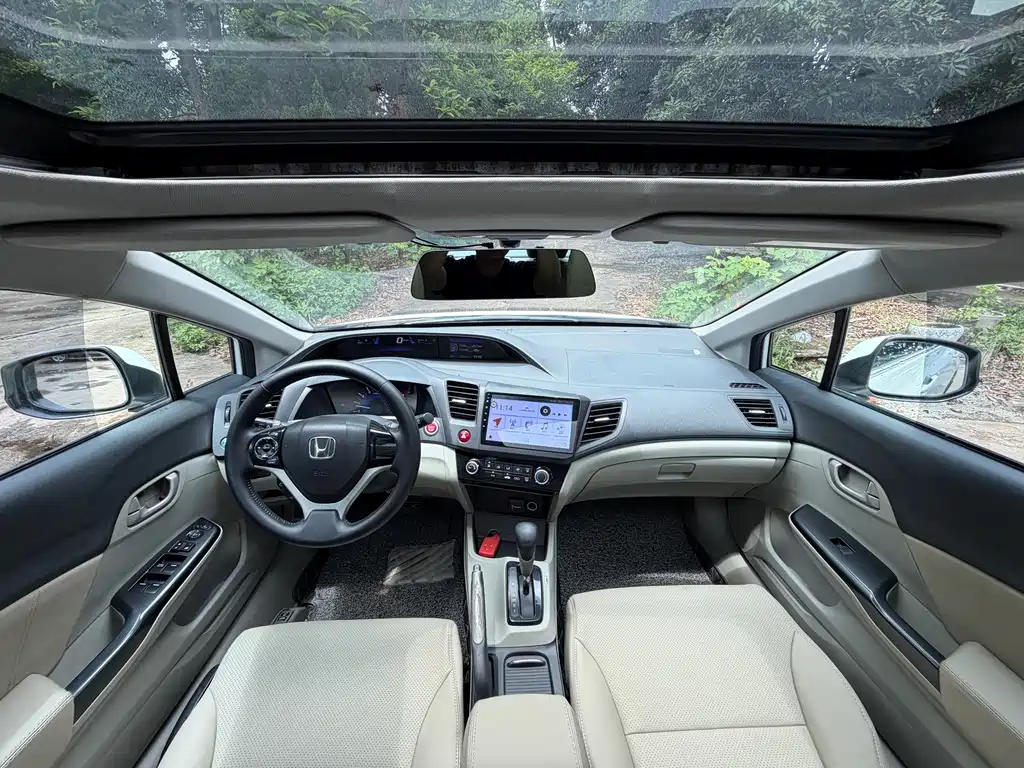 Honda Civic 2016 — фото 10