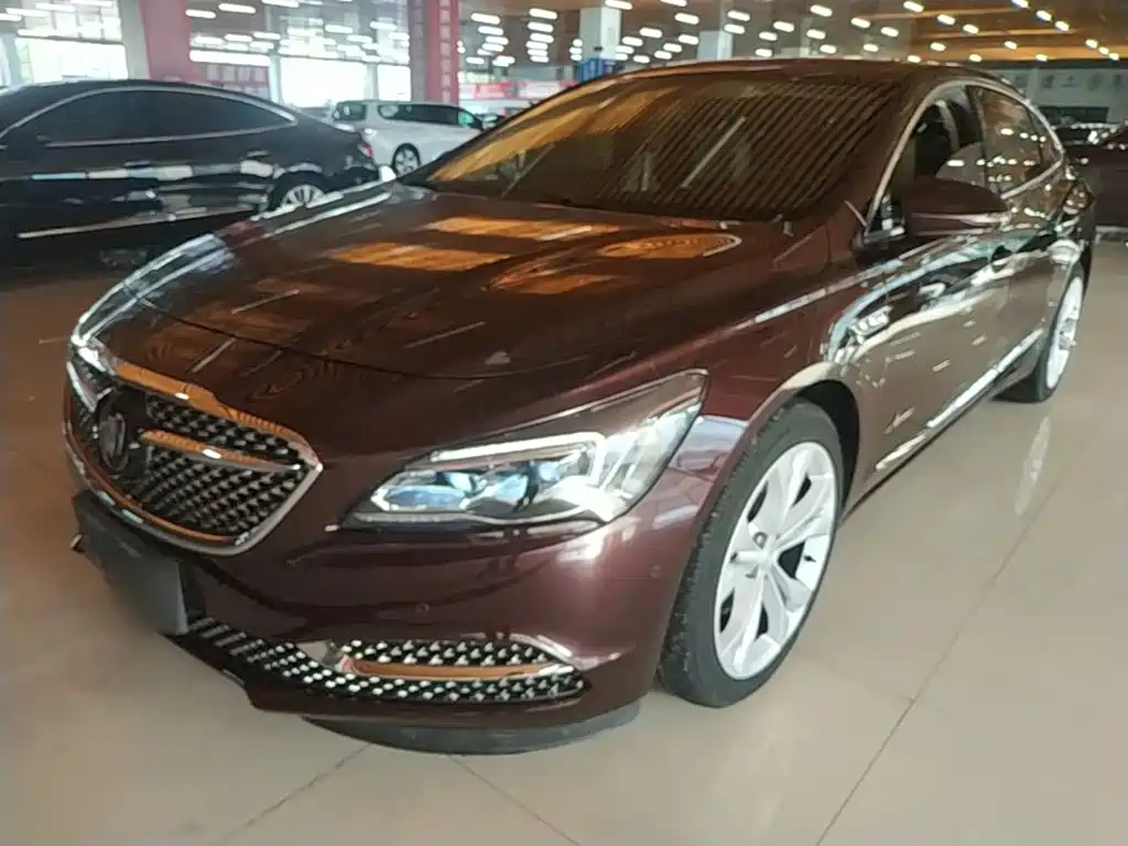 Buick LaCrosse 2018 — фото 2