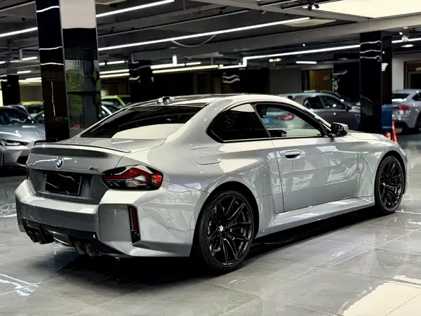 BMW M2 2025