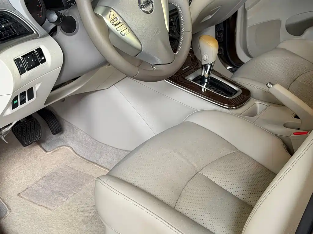 Nissan Sylphy 2012 — фото 11