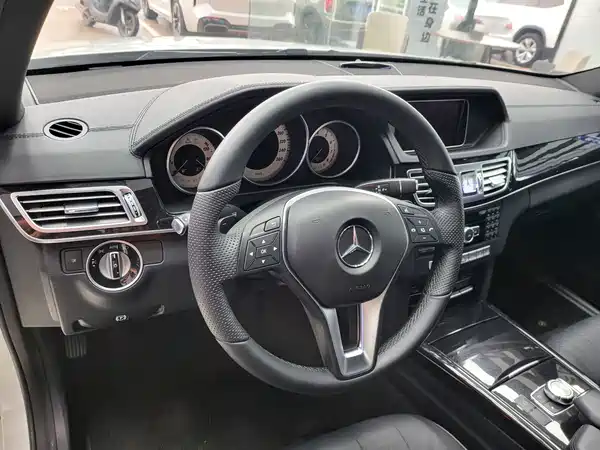 Mercedes-Benz E-Class 2014