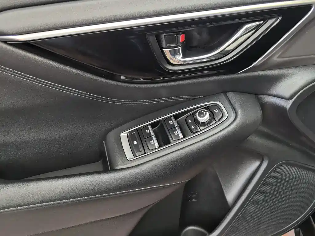 Subaru Outback 2022 — фото 10