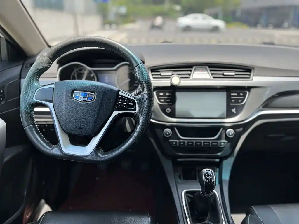 Geely Emgrand 2017