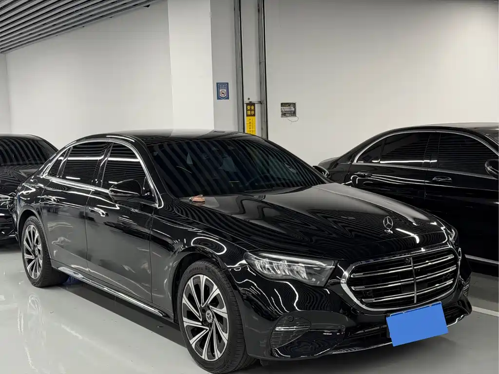 Mercedes-Benz E-Class 2024