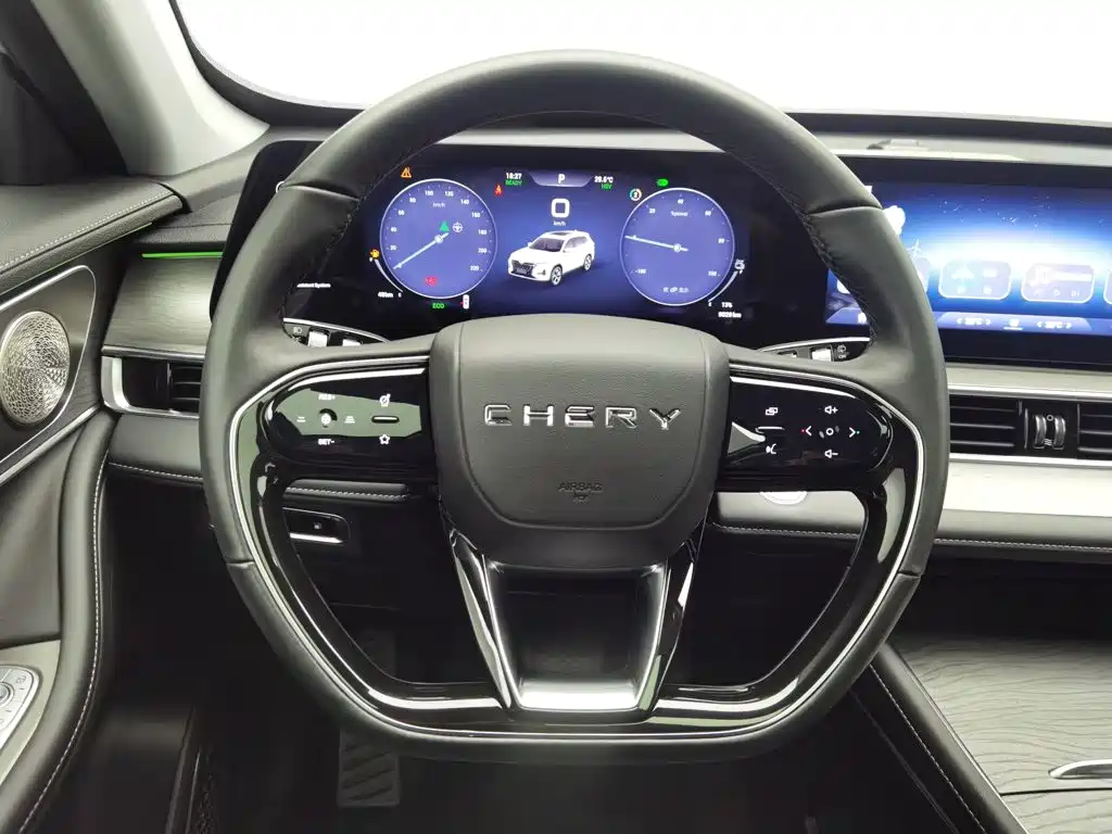 Chery Tiggo 8 PRO New Energy 2025 — фото 11