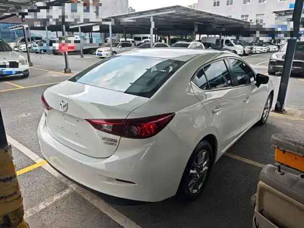 Mazda 3 Axela 2019