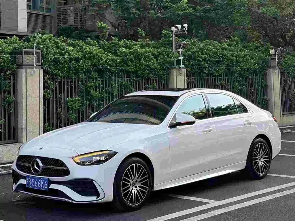Mercedes-Benz C-Class 2023 — фото 2