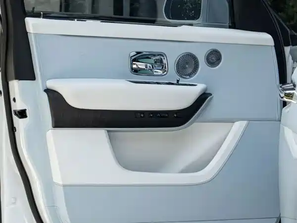 Rolls-Royce Cullinan 2021
