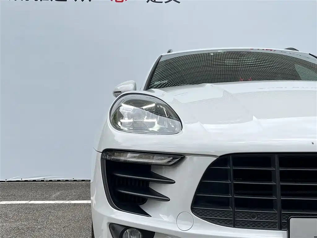 Porsche Macan 2017 — фото 6