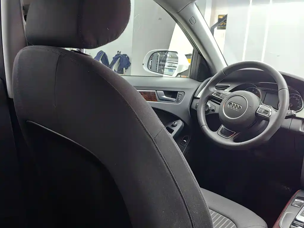 Audi A4L 2013