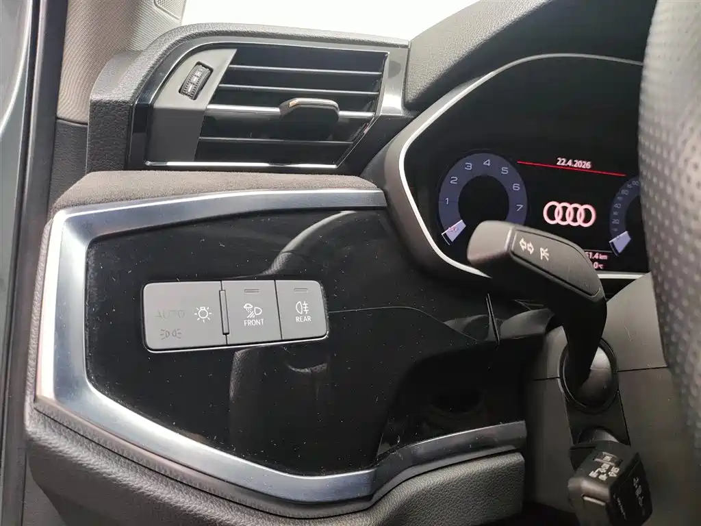 Audi Q3 Sportback 2021 — фото 13