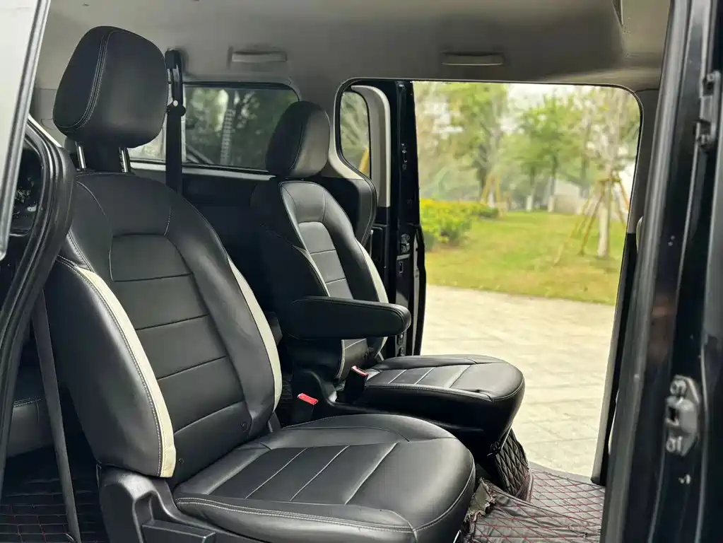 Wuling Journey 2022