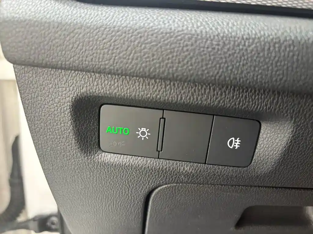 Skoda Octavia 2022 — фото 9