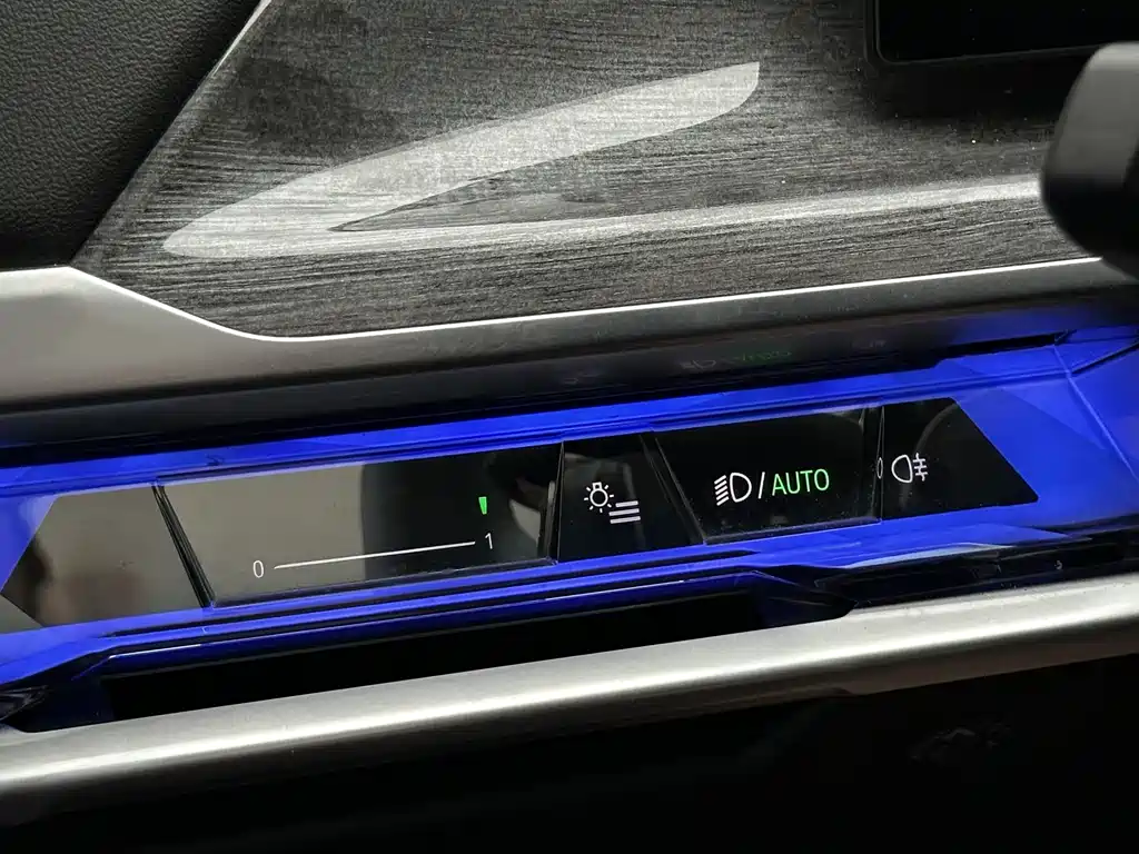 BMW 7 Series 2024 — фото 16