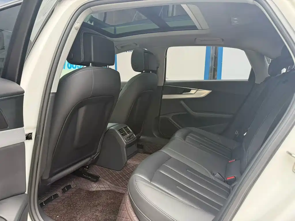 Audi A4L 2020