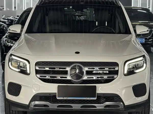Mercedes-Benz GLB 2021