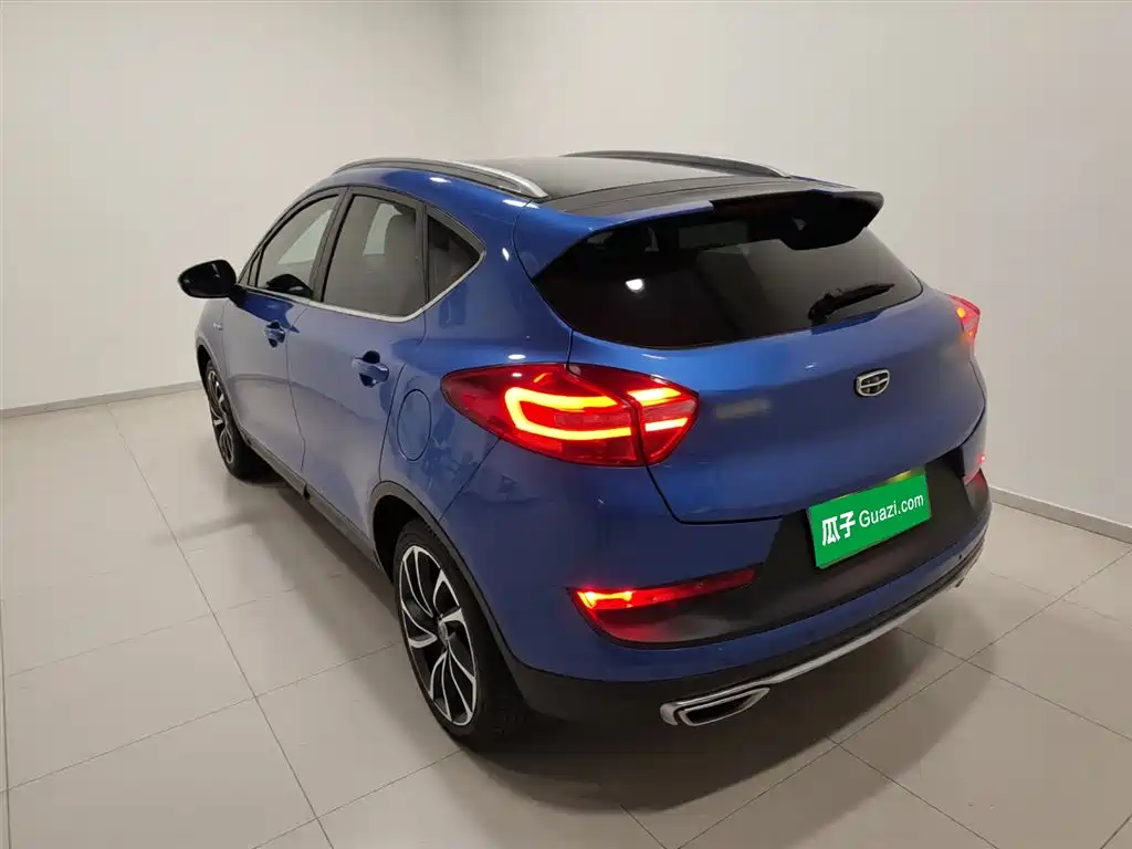 Geely Emgrand GS 2017 — фото 23