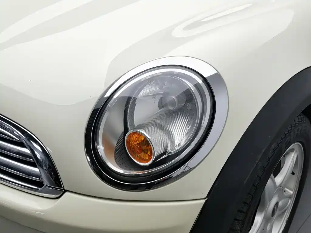 MINI Clubman 2010