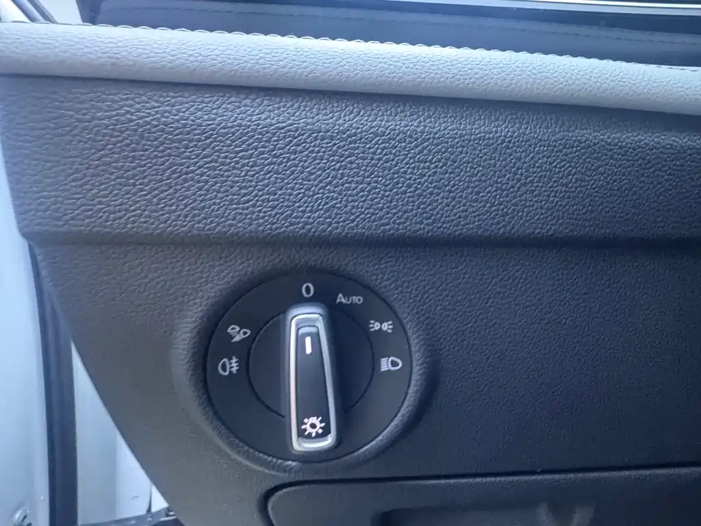 Volkswagen Tiguan L 2023 — фото 16