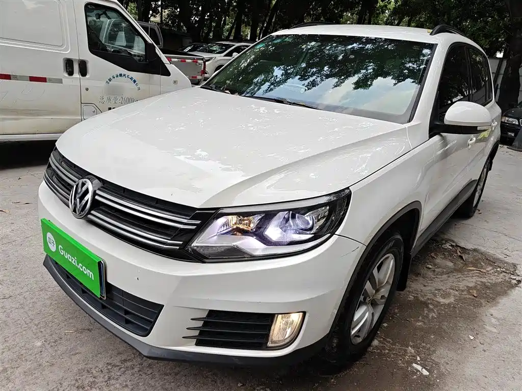 Volkswagen Tiguan 2017 — фото 1
