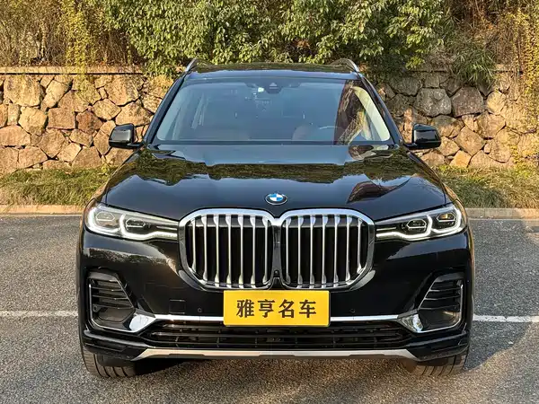 BMW X7 2022