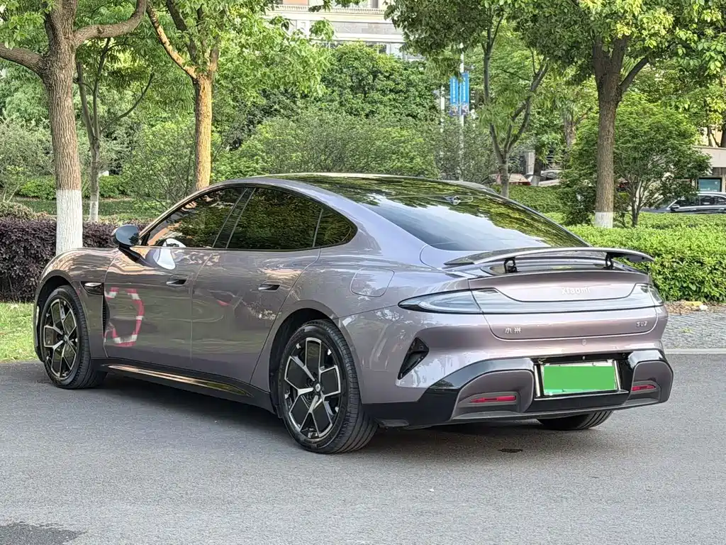 Xiaomi SU7 2025