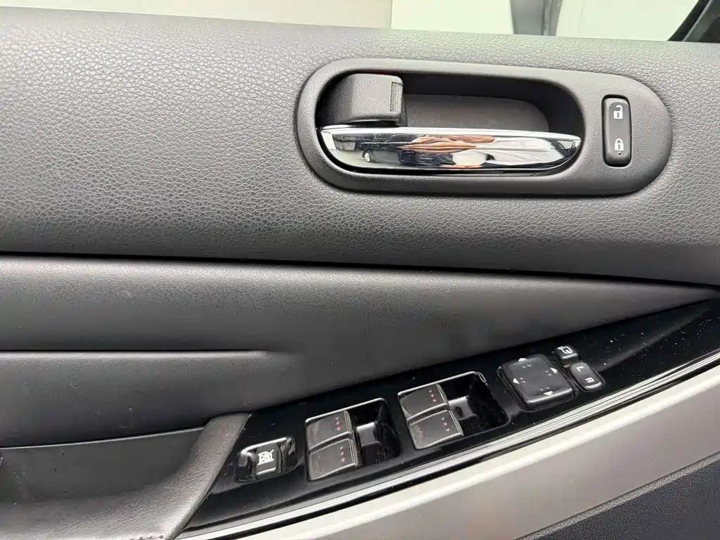 Mazda CX-7 2016 — фото 19