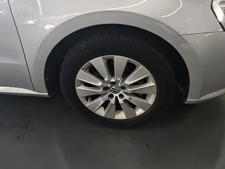Volkswagen Lavida 2014