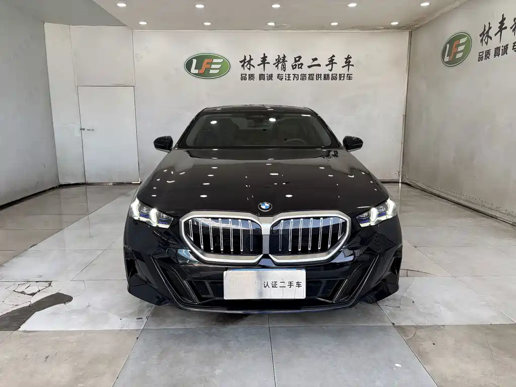 BMW 5 Series 2025