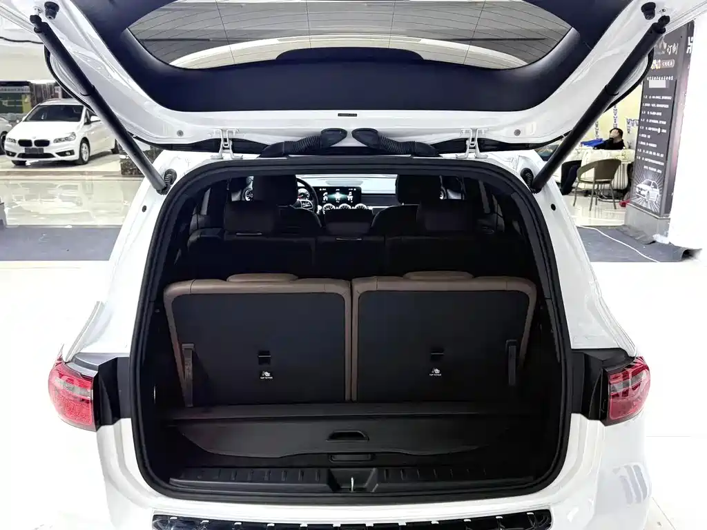 Mercedes-Benz GLB 2021