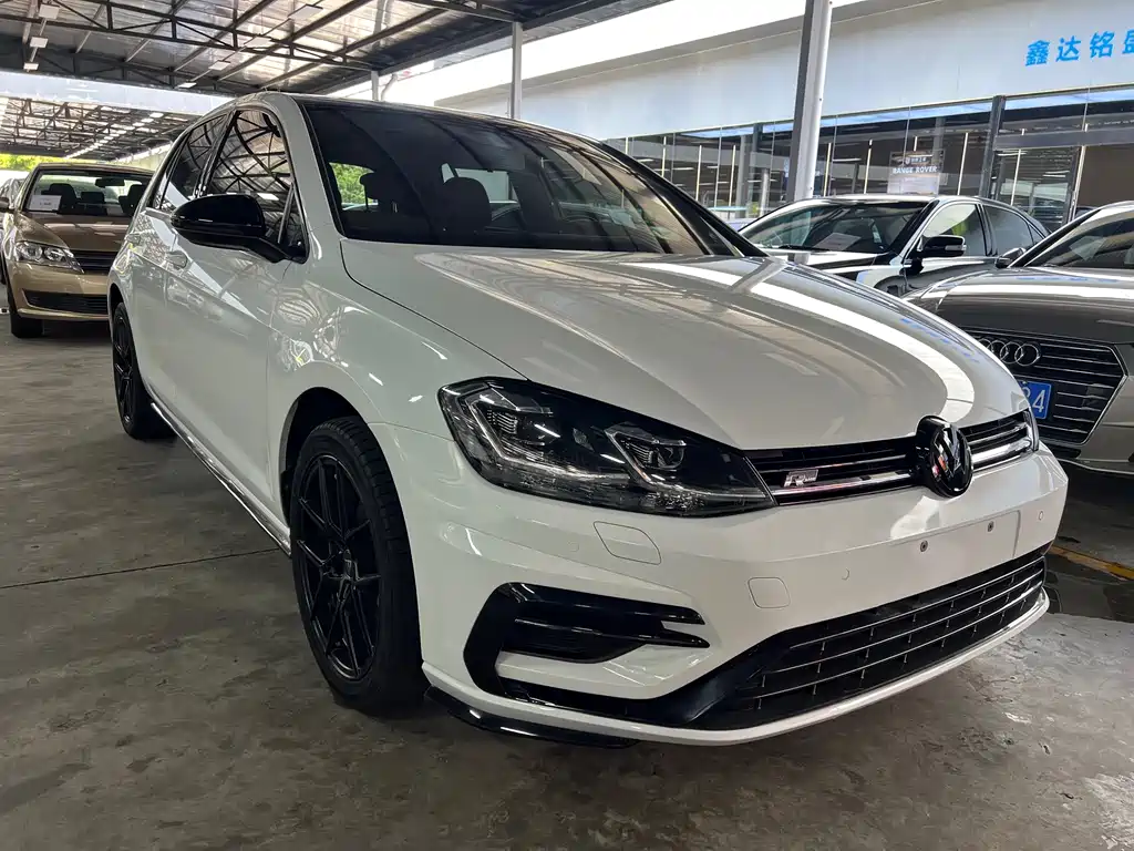 Volkswagen Golf 2020