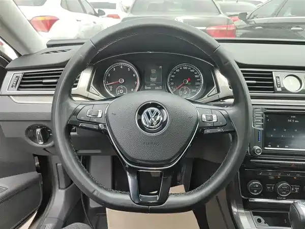 Volkswagen Passat 2016