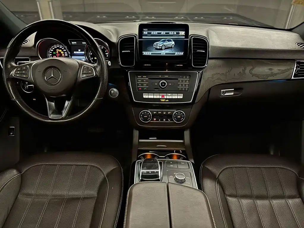 Mercedes-Benz GLE 2017 — фото 6