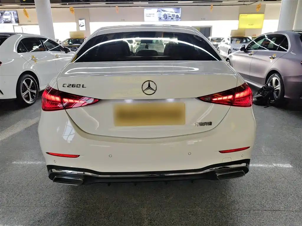 Mercedes-Benz C-Class 2023 — фото 6