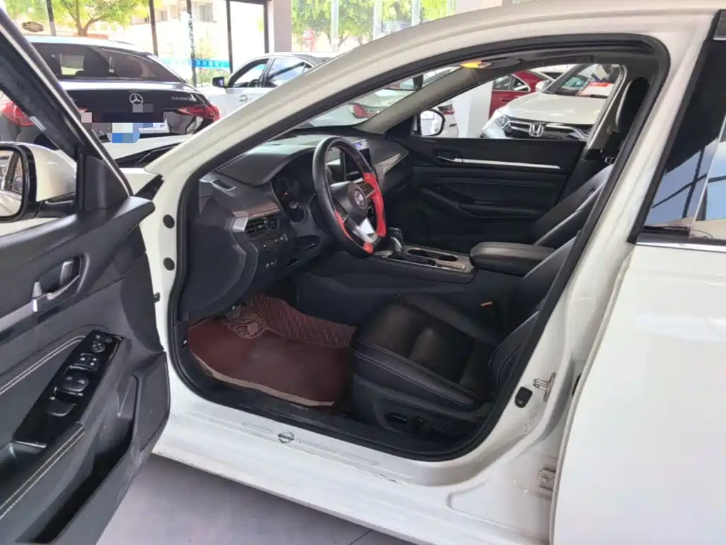 Nissan Teana 2022 — фото 16