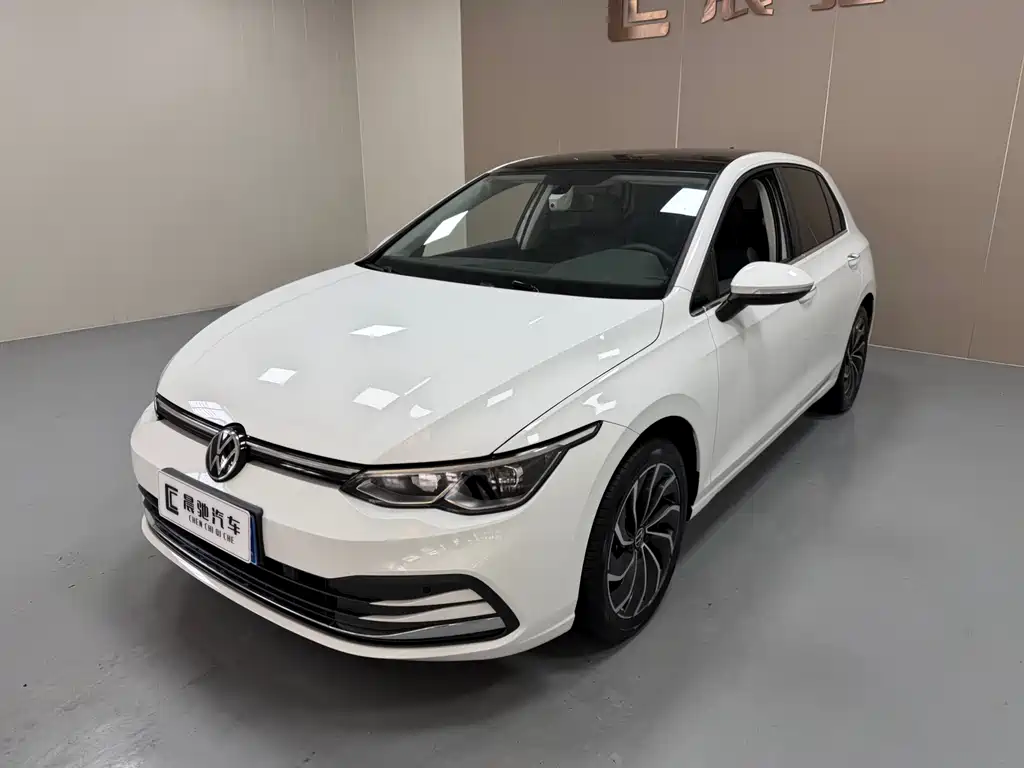 Volkswagen Golf 2024