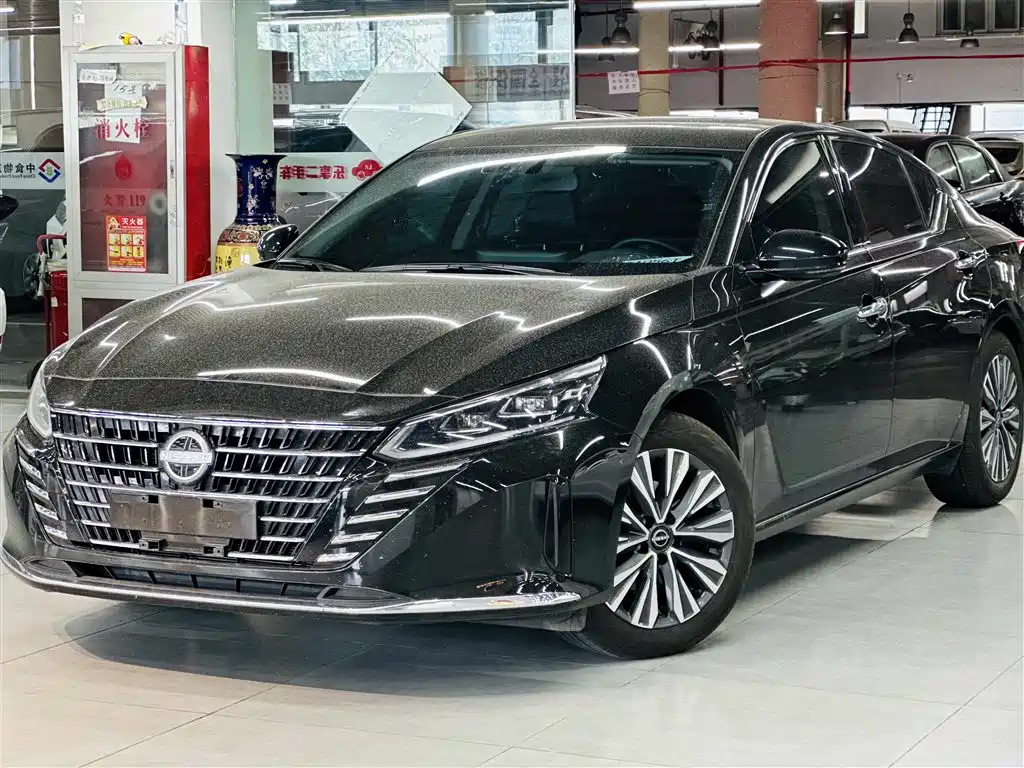 Nissan Teana 2024 — фото 1