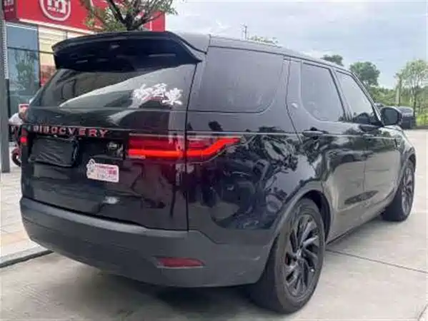 Land Rover Discovery 2022