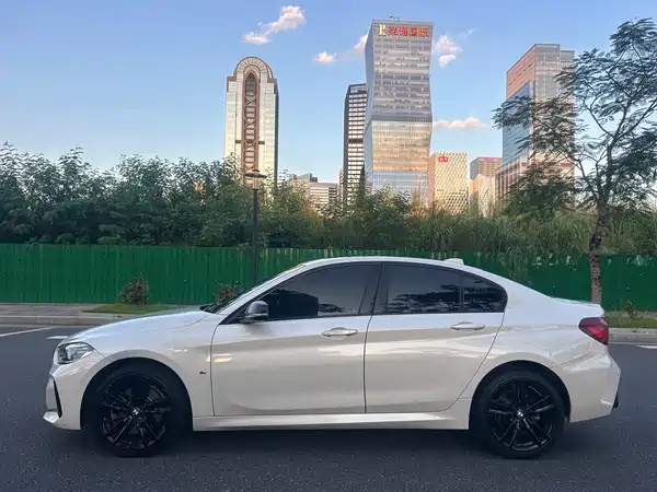 BMW 1 Series 2023