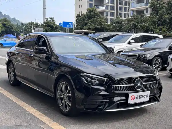 Mercedes-Benz E-Class 2022